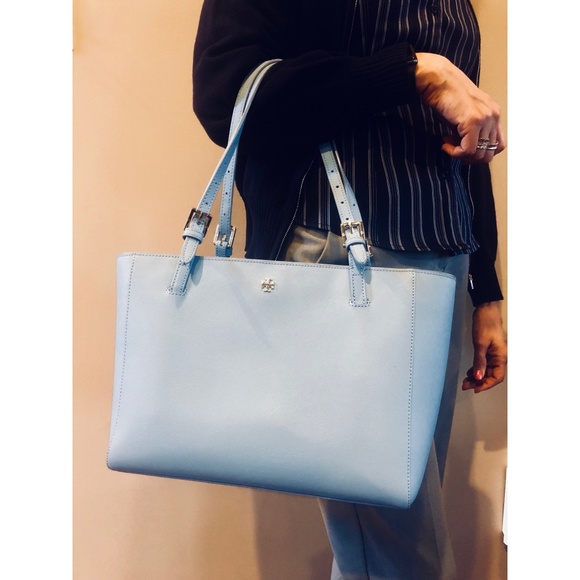 Tory Burch Handbags - Tory Burch Saffiano Leather Tote
